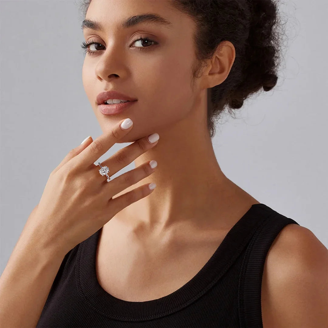 Anel Solitário Névor Moissanite Deluxe Oval 3Ct