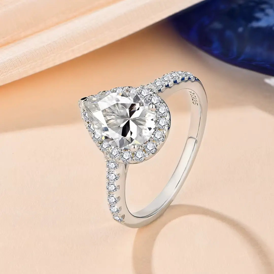 Anel de Noivado Virelle com Moissanite Gota 2Ct