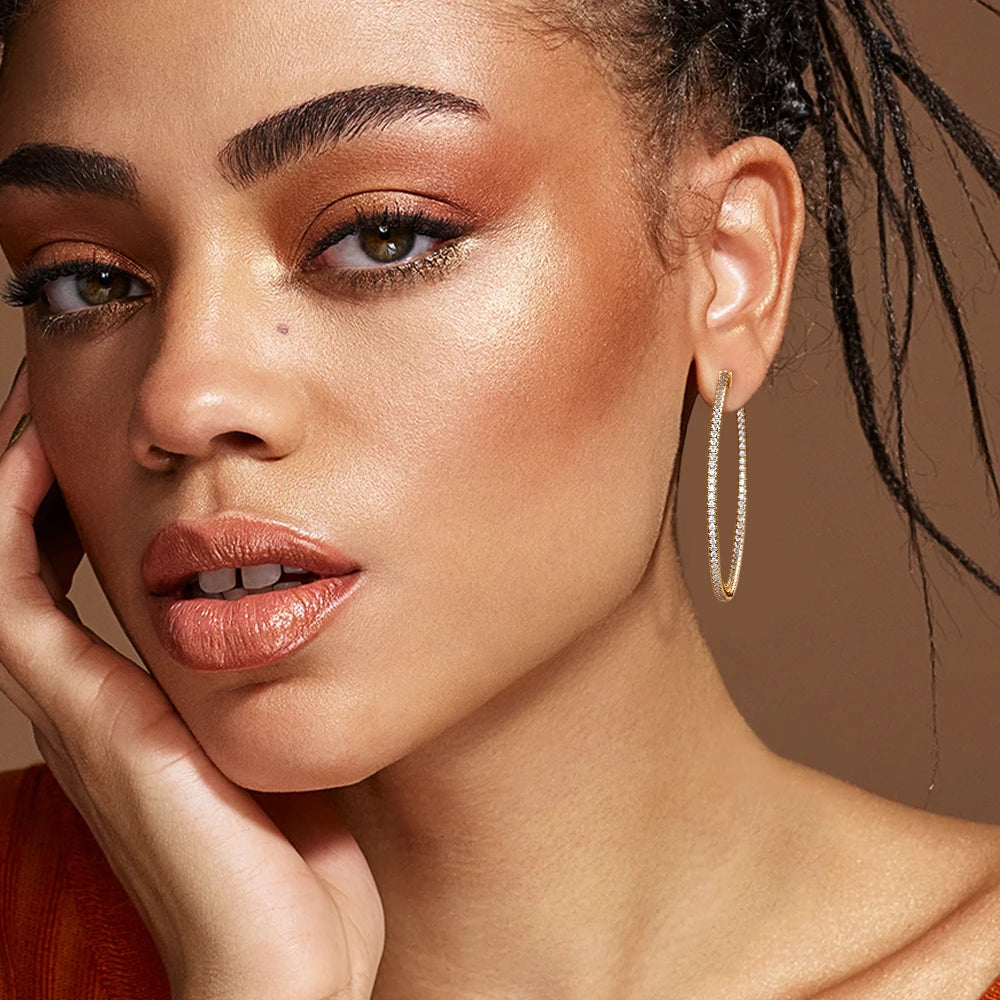 Brinco Argola Ollys Cravejado com Moissanite