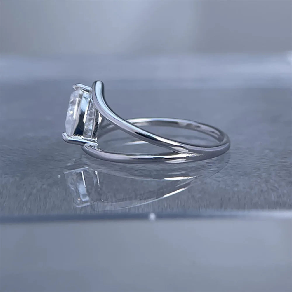 Anel Solitário Avalon Moissanite Deluxe Gota