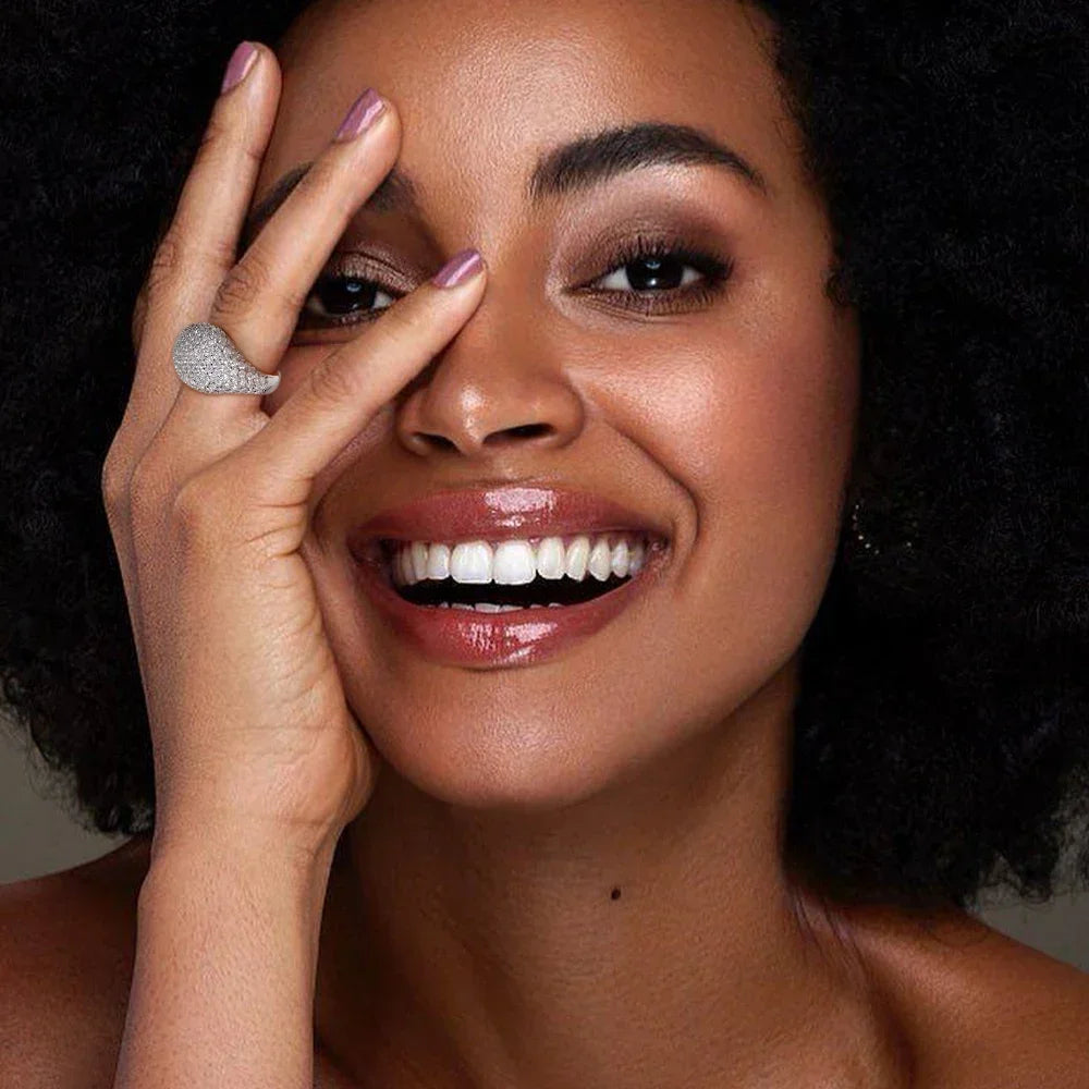 Anel Lyssor Cravejado com Moissanite