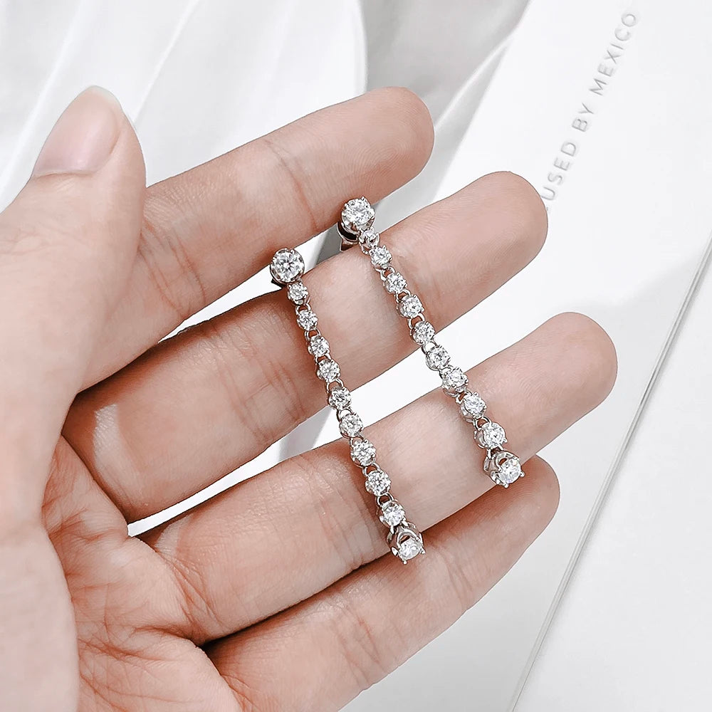 Brinco Lunelle com Onze Pedras Moissanite