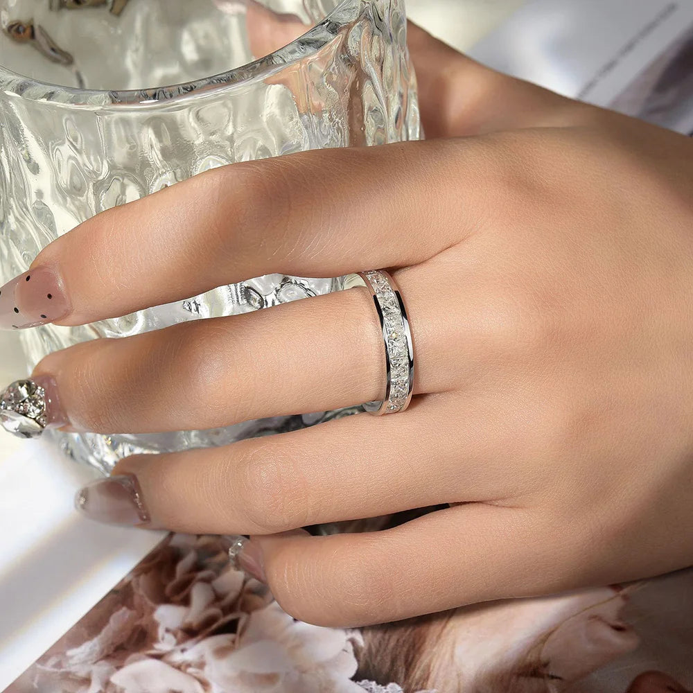 Anel Souveraine Cravejado Moissanite Deluxe Lab Grown