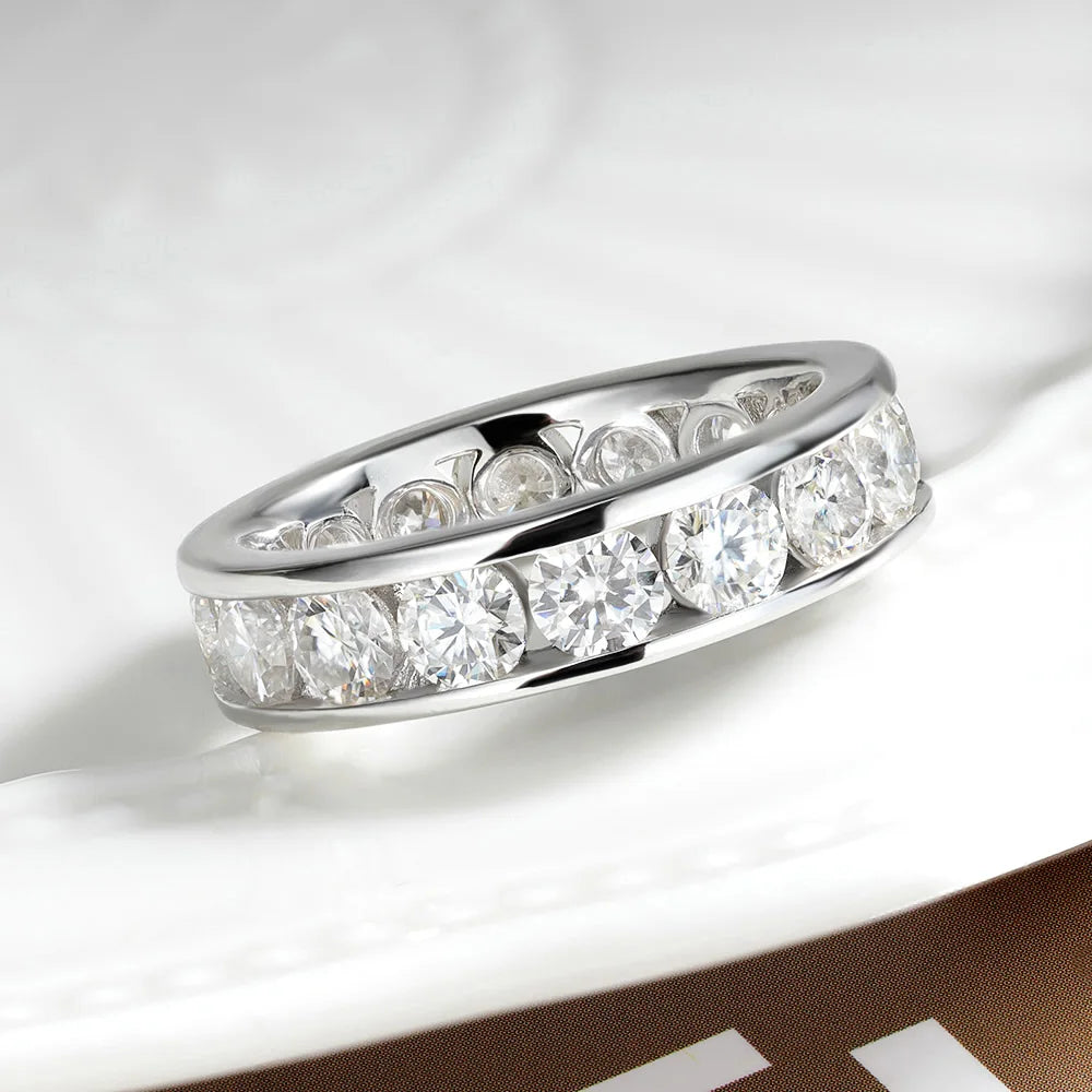 Anel Essence Cravejado Moissanite Deluxe Lab Grown