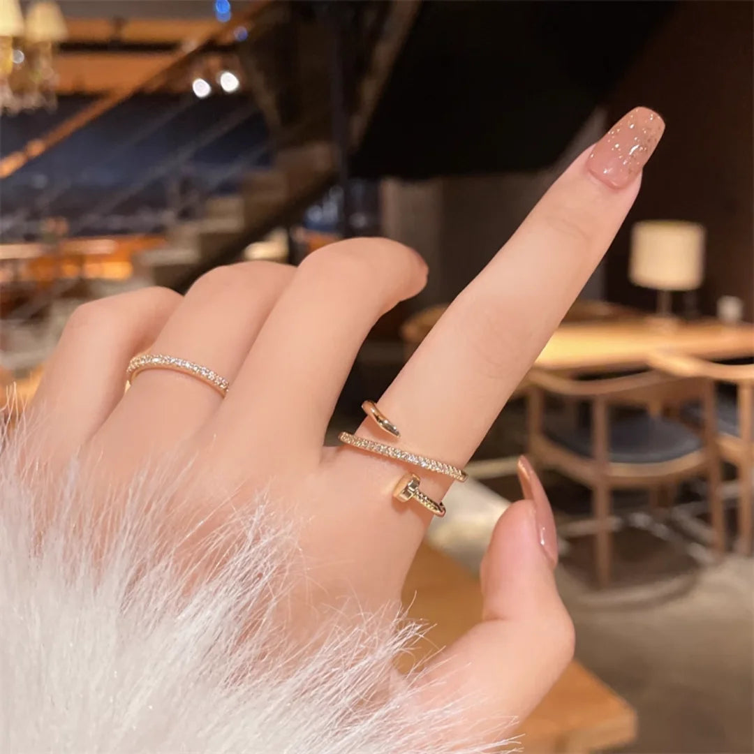 Anel Nail Style em Ouro 18K com Diamantes Naturais