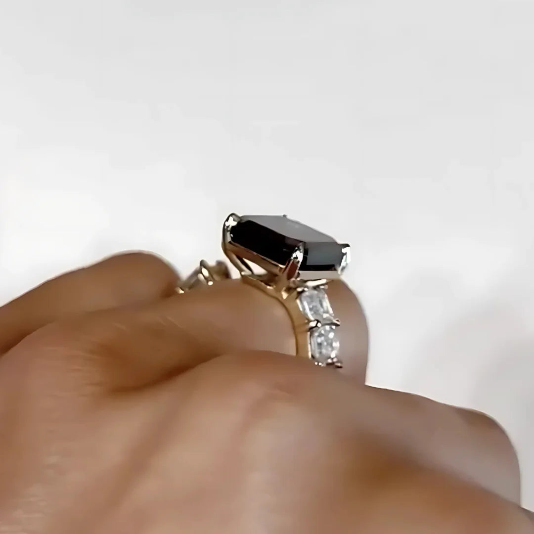 Anel Duquesa em Ouro 18k com Moissanite 8Ct