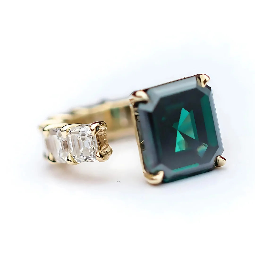 Anel Duquesa em Ouro 18k com Moissanite 8Ct