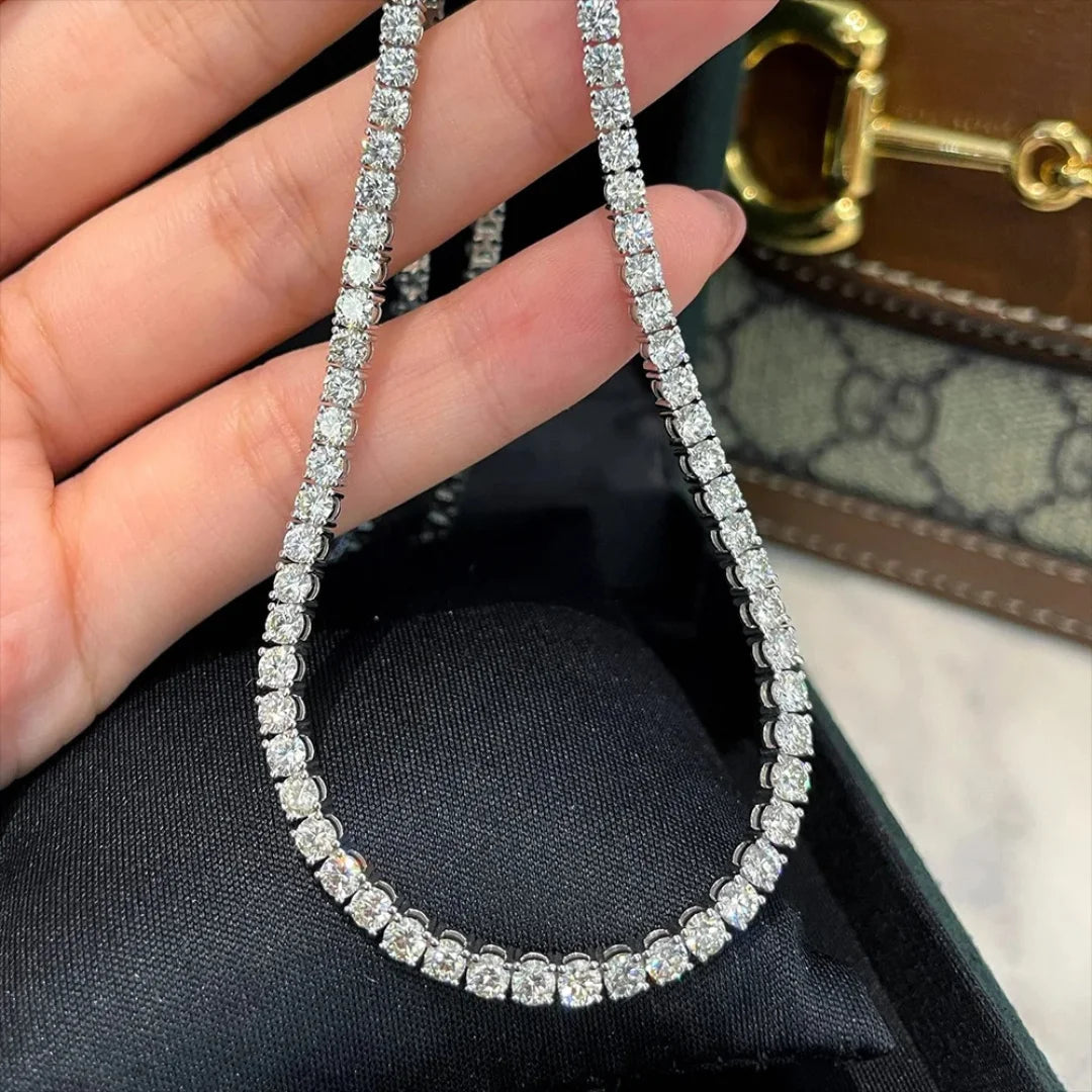 Colar Riviera Grace Cravejado com Moissanite