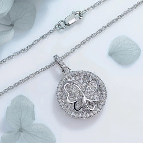 Colar Borboleta Cravejado com Moissanite