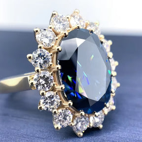 Anel Lady Di em Ouro 18K com Moissanite Azul 8Ct