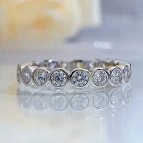 Anel Éclisse Cravejado Moissanite Deluxe