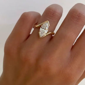Anel Solitário Moissanite Deluxe Marquise Cut 1CT