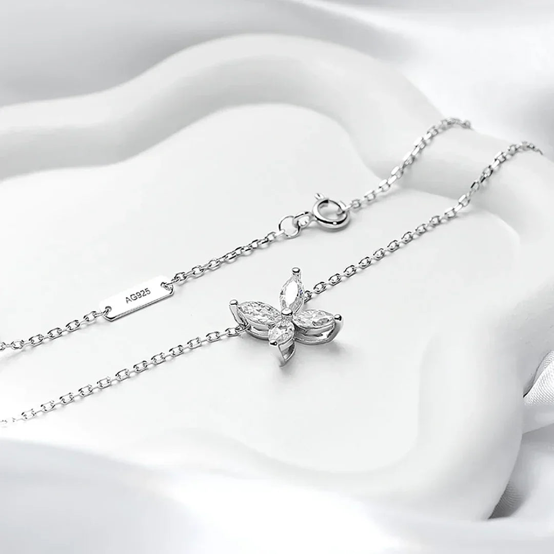 Colar Flor Estrela com Moissanite