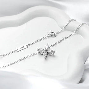 Colar Flor Estrela com Moissanite