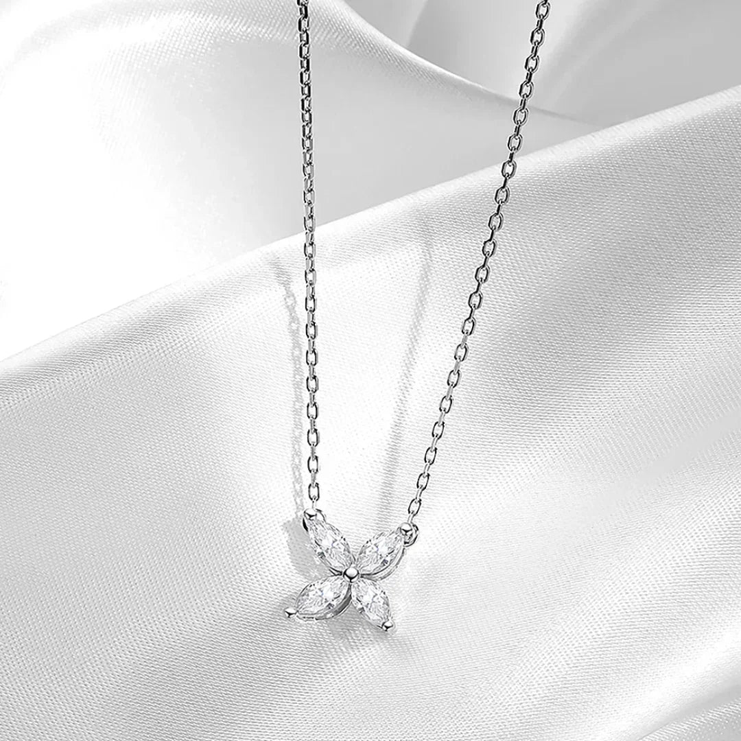 Colar Flor Estrela com Moissanite