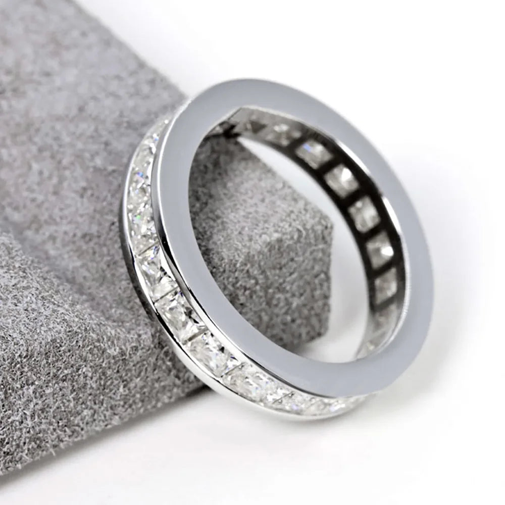 Anel Souveraine Cravejado Moissanite Deluxe Lab Grown