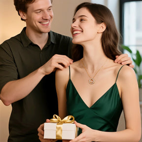 Colar Ollys Cravejado com Moissanite