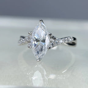 Anel Lorienne Moissanite Marquise Deluxe 2CT