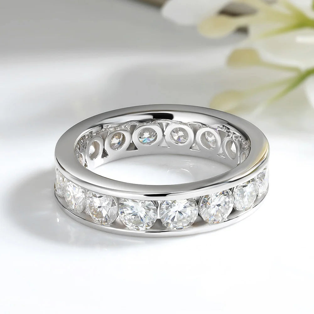 Anel Essence Cravejado Moissanite Deluxe Lab Grown