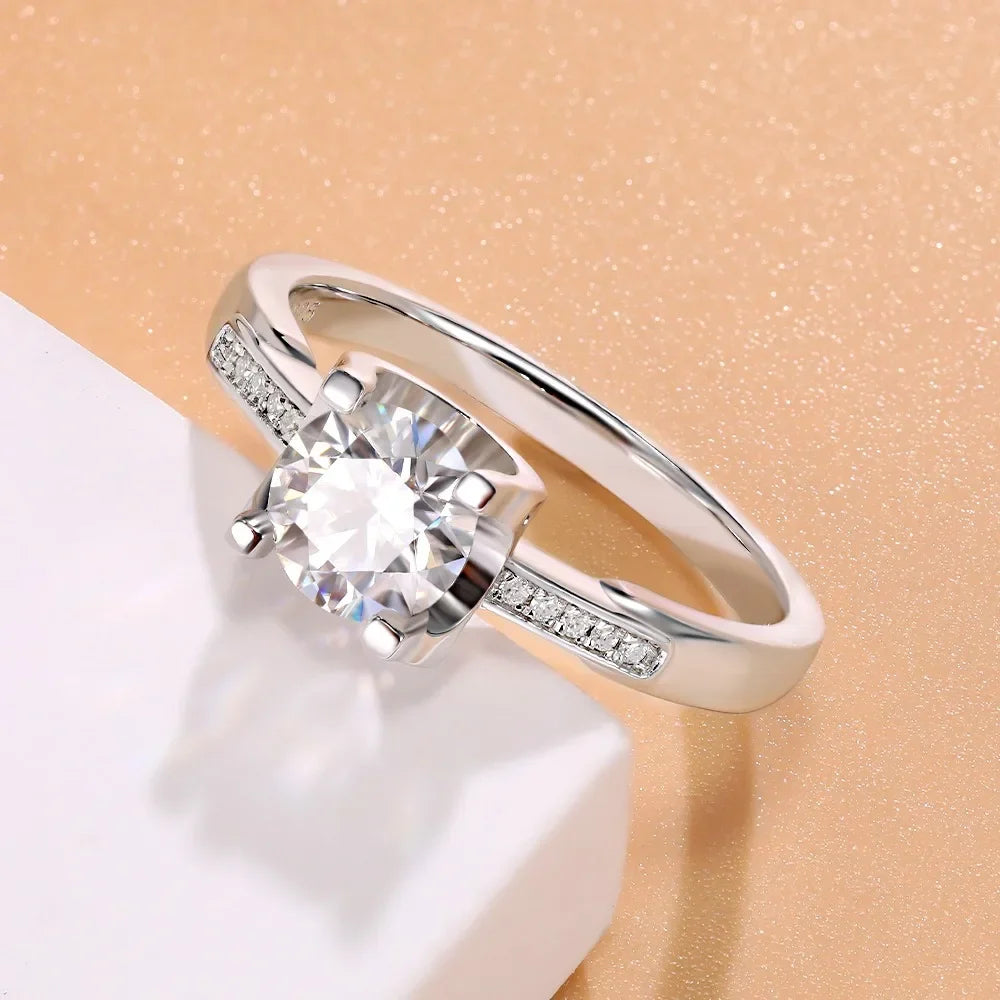 Anel Altis Prata 925 Moissanite Deluxe
