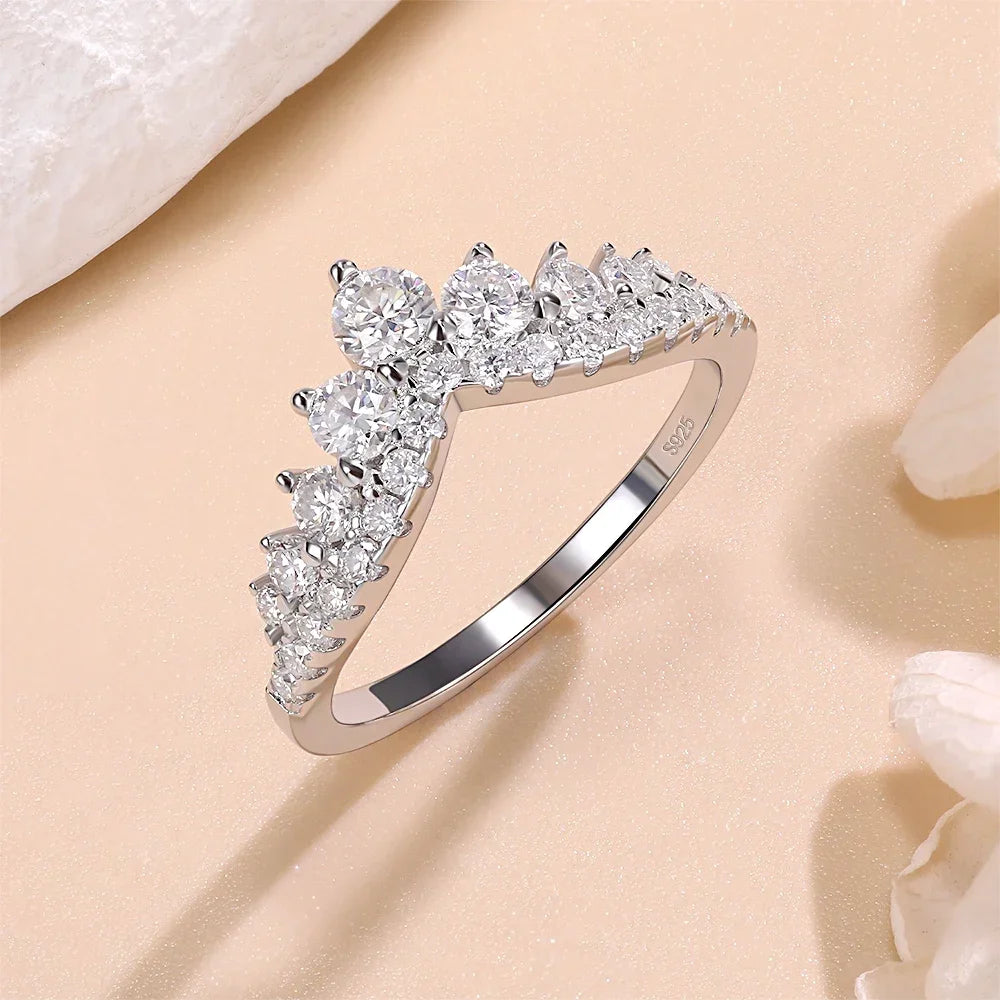 Anel Coroa de Pedras Moissanite