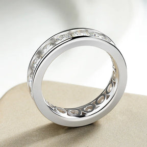 Anel Essence Cravejado Moissanite Deluxe Lab Grown