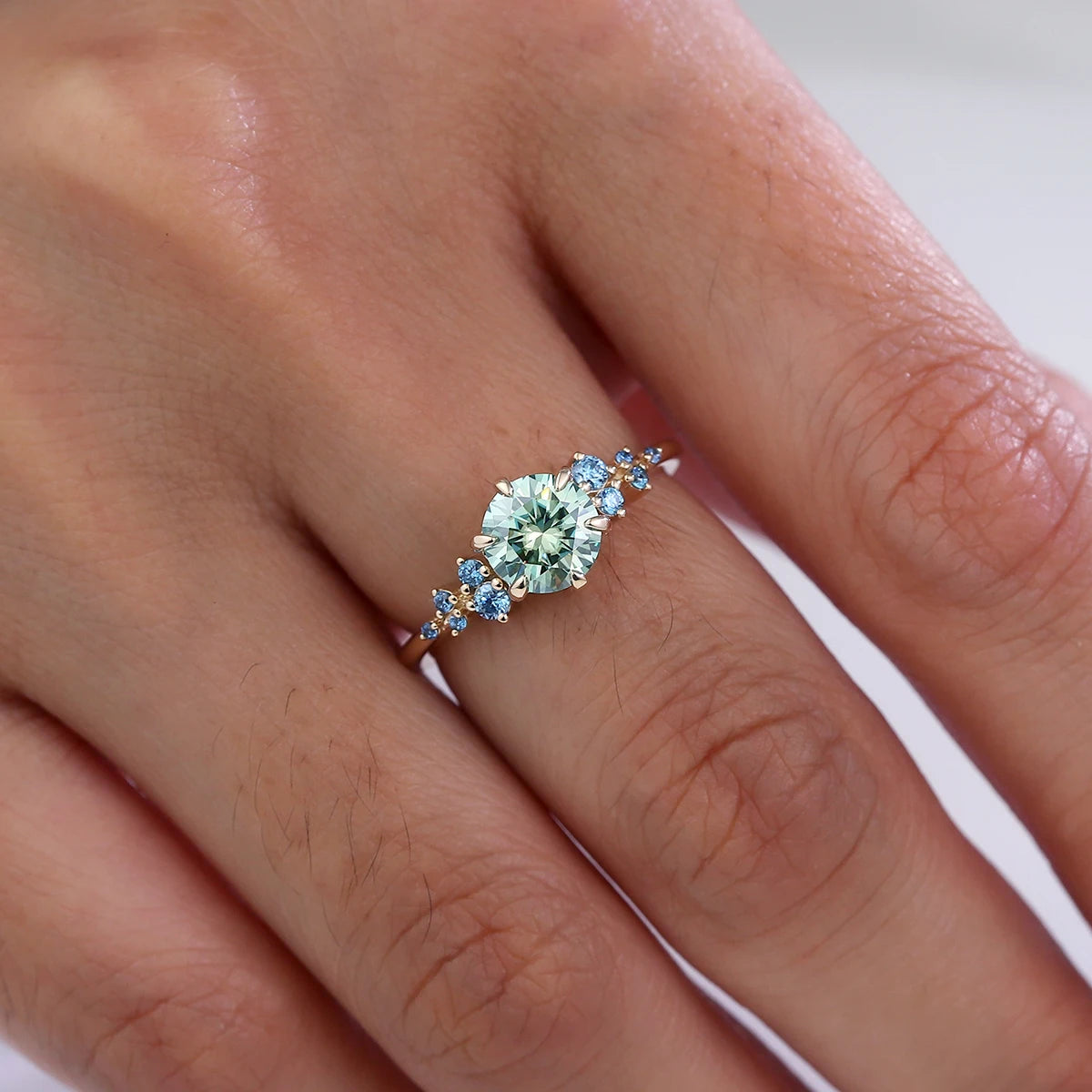 Anel de Noivado Lumera com Moissanite Verde-Azul