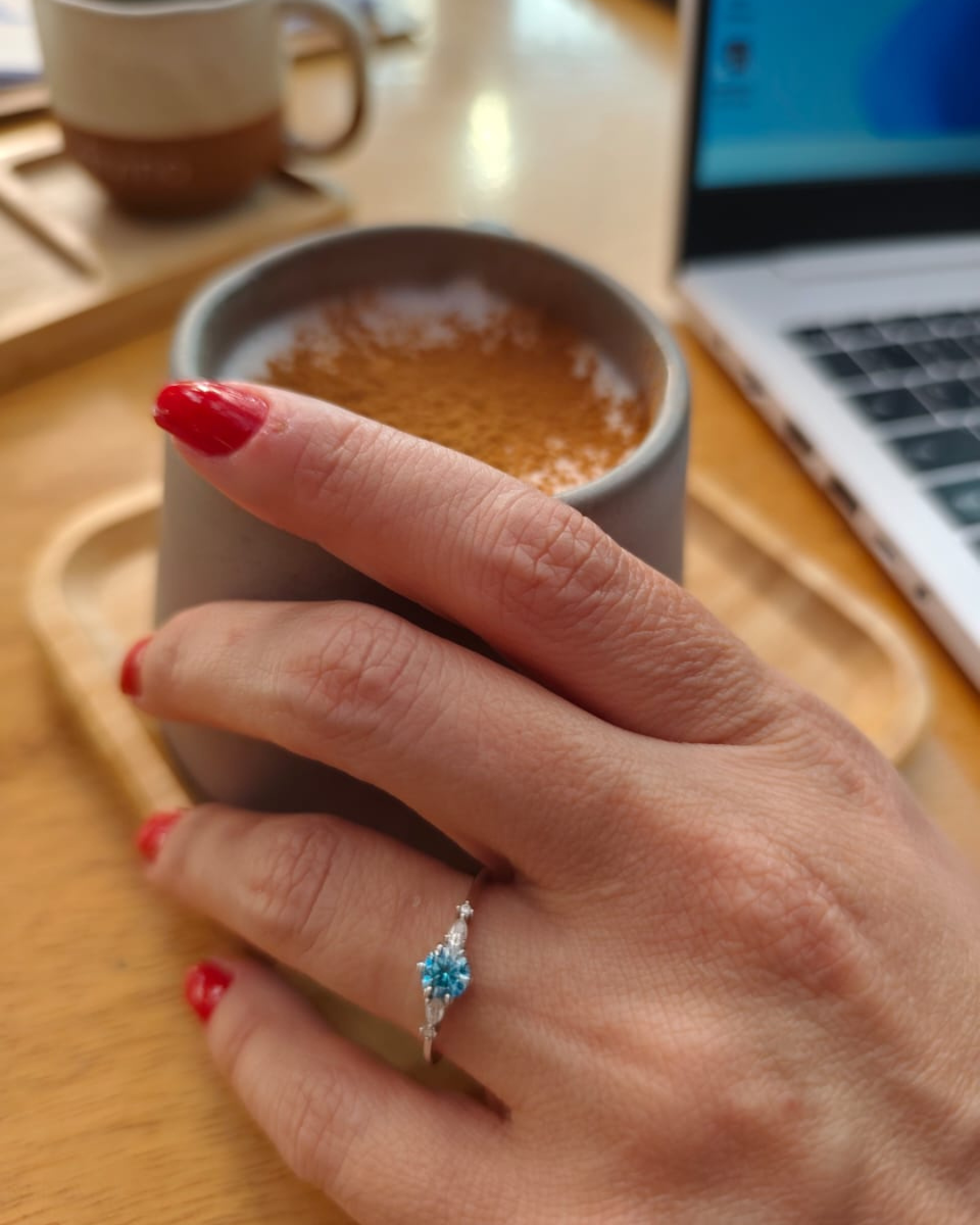 Anel de Noivado Cinderela com Moissanite Azul 0.5Ct
